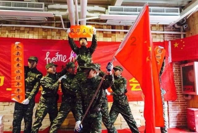 央视这部爆剧,又老又丑的“老三”,才是全剧最出彩的角色